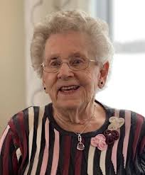 Mme Françoise Brown 1923-2023 |