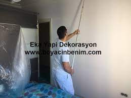 Kaliteli bir tavan boyasının beyazlığı iyi olur, kapatıcılığı yüksek olur. Tavan Boyasi Ile Duvar Boyanirmi