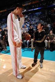 Clarissa ward is a television journalist from the united states. Relative Height Of Yao Ming And Jet Li Pics