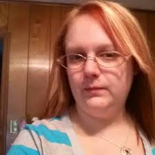 Laura Klump's Instagram, Twitter & Facebook