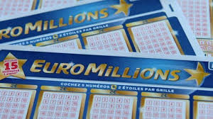 Hélène devynck est l'une d'entre elles. Un Francais Remporte 157 Millions D Euros A L Euromillions