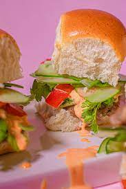 Galangal Pork Sliders Recipe With Sriracha Mayo Kiyafries Recipe Sausage Sliders Pork Sliders Recipes Ground Pork Recipes