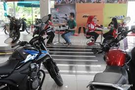 Sedangkan yang banderolnya paling tinggi adalah yamaha r1m 2021 seharga rp 812 juta. Harga Motor Sport Bekas Cek Harga Motor Sport Bekas 150 Cc Per Maret 2021