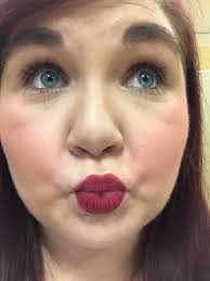 Rhubarb and glossy gloss for a wedding