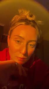 2 minutes more #poetry #poetrytok #poetrylover #heartbreak #heartbroken  #originalpoem #spokenpoetry #fyp #fypage