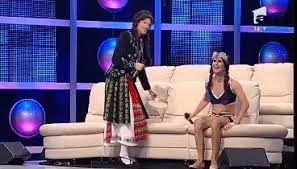 Vezi sezonul 14, episodul 8, episod online subtitrat în limba română. Te Cunosc De Undeva Sezonul 8 Episodul 13