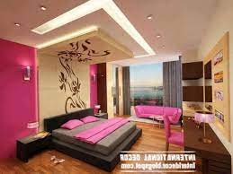 Gaya plafon untuk kamar tidur satu ini tidak terlalu dramatis sehingga menciptakan kesan ruangan semakin minimalis dan modern. Inilah 11 Desain Foto Plafon Kamar Tidur Yang Indah Dan Terbaru Larantukagypsum Com