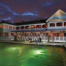 Fine Dining Fun Bar And Tarpon Feeding In Fort Lauderdale Fort Lauderdale Florida Restaurants Florida Restaurants Fort Lauderdale Florida
