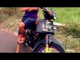 Modif honda astrea grand sedikit informasi mengenai modifikasi honda astrea gran yang mungkin bisa silahkan buat sobat yang ingin menjadikan lebih kenceng juga keren berikut di bawah ini adalah modifikasi honda grand motor ini sempat berjaya di tahun 90an. Modif Honda Astrea Grand Th 96 Untuk Harian Youtube
