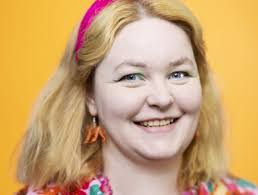 Danielle Burke's Instagram, Twitter & Facebook