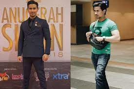 Nik muhamad faiz bin nik mohamad fauzi atau lebih dikenali sebagai faez nick merupakan seorang pelakon, duta dan model lelaki malaysia, berasal dari johor bahru, johor.12. Biodata Faez Nick Pelakon Drama Pelindung Seorang Puteri Iluminasi