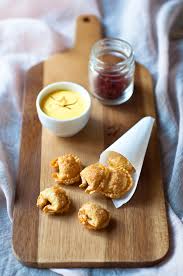 Per farlo, vi basterà utilizzare la ricetta precedente e sostituire il latte intero con del latte di soia e avrete ottenuto in modo facile e veloce dell'ottima panna vegetale fatta in casa! Come Fare La Panna Acida In Casa Tortellini Fritti Con Panna Acida Allo Zafferano Peperoni E Patate