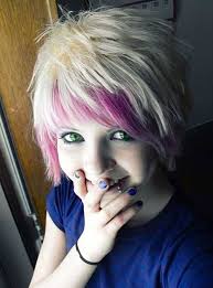 Long emo hairstyles for girls with headband Emo Hairstyles Are Obsessively Popular Among The Young Generations But Getting An Emo Hairstyle Is Not So Short Scene Hair Short Emo Haircuts Short Emo Hair