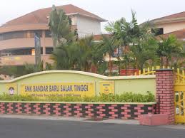 Connectivity is excellent, with the delicated elite highway interchange linking you effortlessly to nearby destinations. Room In House For Rent At Taman Dahlia Salak Tinggi Land