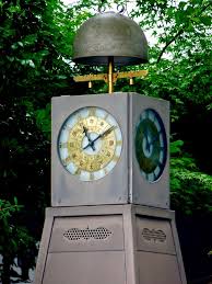 rare and authentic lantern design japanese clock 和時計 of the yanaka elementary school in yanaka 谷中 tokyo jpan clock lantern designs unusual clocks