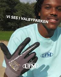 🫧HER ER PROGRAMMET FOR DYBET🫧 Dybet er en mindre scene, som ligger lidt  afsides fra resten af festivalpladsen. Her skabes der et rum med fordybelse  og intimitet, hvor der er mulighed for