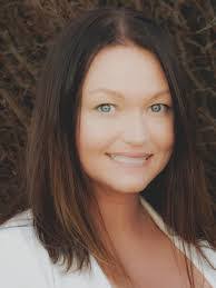 Angela Duval's Instagram, Twitter & Facebook