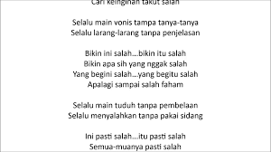 Ku jalan sendiri tiada tempat untuk menanti tiada mu aku menyepi bayanganmu aku mencari. Lirik Lagu Cinta Putih
