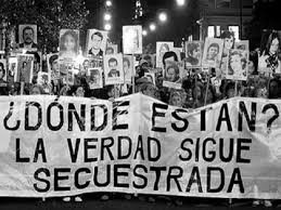 El siguiente texto sobre el golpe de estado en la argentina el 24 de marzo de 1976, el peronismo, los militares y maría estela martínez de perón fue publicado en. Nunca Mas Con Memoria Verdad Y Justicia Infobae