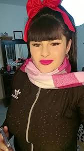 Broma Celosa a Moneda: Risas Garantizadas