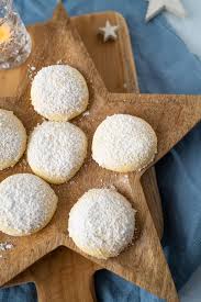 Butterwolkchen Zarte Kekse Die Auf Der Zunge Zergehen Und Suchtig Machen Einfach Malene Rezept Kekse Backen Rezept Kekse Backen Platzchen Backen Rezepte
