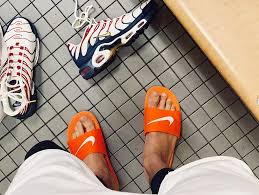 Check spelling or type a new query. Quelles Sont Les Meilleures Claquettes Pour Hommes