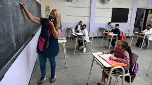 En el 2021 aspiramos, y es el compromiso de todas las jurisdicciones, que la mayoría de las provincias el 1 de la unión docentes argentina (uda) indicó este viernes que se comunicó la convocatoria para el lunes 30 de noviembre. Argentina El Pais Latinoamericano Que Mas Clases Presenciales Tuvo En 2021 Unidiversidad Sitio De Noticias Uncuyo
