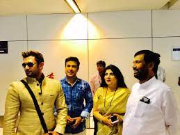 Chirag paswan with his parents. Ram Vilas Paswan On Twitter A Warm Welcome To Chirag Paswan At Delhi Airport After Return From Usa