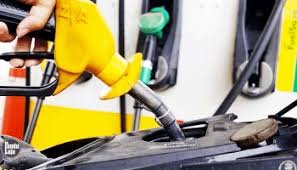Harga petrol ron95 untuk bulan disember menyaksikan penurunan 10 sen menjadi rm1.95 seliter, menurut persatuan pengusaha stesen minyak malaysia (pdam) pada isnin seperti yang dilapor the star online. Harga Petrol Ron95 Ron97 Naik 1 Sen Diesel Naik 6 Sen Esok 14 11 20