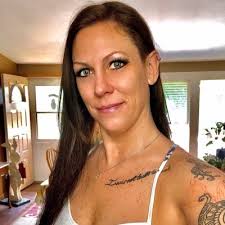 Kim Meyer (@countrygirl0832)