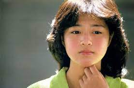 80 s lovers에 있는 marooos님의 핀 80년대 패션 연예인 80 년대