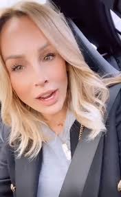 Bachelorette Clare Crawley and Dale Moss pack