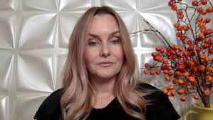 Gina Darcy's Instagram, Twitter & Facebook