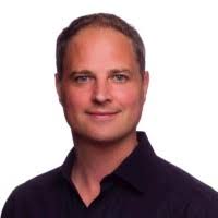 5300+ perfiles de «Traverso»