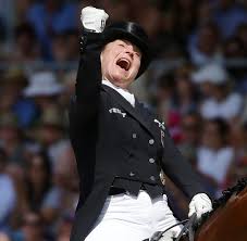 Isabell werth (born 21 july 1969 in issum) is a german equestrian and world champion in dressage who competed in the olympics five times (1992, 1996, 2000, 2008, 2016) winning ten medals, six of them gold. Isabell Werth Welt