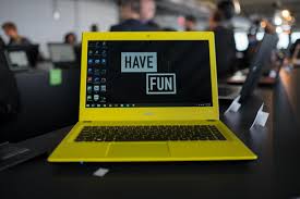 Weight, battery life, processor, display and others. Hands On Acer Aspire E14 Review Techradar