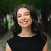 Ariana Dillon's Instagram, Twitter & Facebook