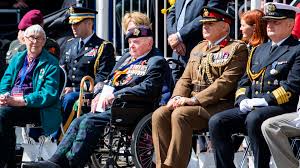 Tijdens een veteranendag tonen de samenleving en de nederlandse overheid hun erkenning en begrip voor veteranen. Driehonderd Veteranen Kunnen Niet Naar De Friese Veteranendag Omrop Fryslan