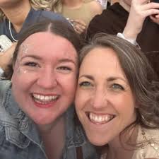 Elly Sampson (@elly_sampson)