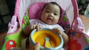 Apabila parents mengalami kesulitan menaikkan berat badan bayi, kumpulan resep bubur bayi 6 bulan yg bikin gemuk ini bisa jadi solusi. Puree Labu Kuning Mpasi 6 Bulan Youtube