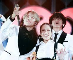 Halsey and bts's friendship dates all the way back to 2017 after she tweeted about meeting them at the billboard music awards and later gave . Halsey Updates Auf Twitter Halsey Performing Boy With Luv With Bts At 102 7 Kiis Fm S Jingle Ball In La