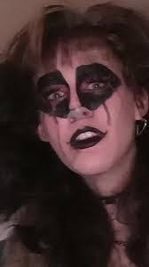 Erik Carr's Instagram, Twitter & Facebook