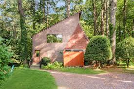 All our vacation rentals provide easy access to the ocean making getting to and. On The Market A Cheerful Woodland Cottage In Rhode Island