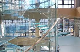 Stairs Of Seemingly Floating Glass Staircase Design Modern Stairs Staircase