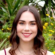 Amelia Blanton's Instagram, Twitter & Facebook