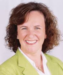 THRIVING AT HOME IN DARIEN