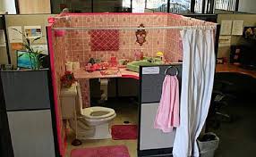 On april fools day, in particular, hoaxes get to be performed by many people worldwide. 20 Office Pranks Your Coworkers Won T See Coming