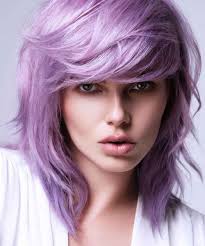 Vuoi cambiare il colore dei tuoi capelli? Capelli Viola 2022 Tendenze E Tonalita Di Moda 70 Immagini