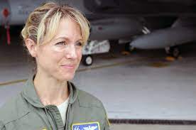 She's Got Grit: Brutally honest lessons in grit from F-16 pioneer “Lucky”  Penney | by Shannon H. Polson, Author, Veteran and Founder | Medium