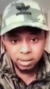 TRIBULATIONS D'UN AFRICAIN EN CHINE. Écoutez jusqu'au bout la parole de ce  jeune guinéen travaillant à Canton depuis 8 ans. Son témoignage peut lui  coûter cher. Si il prend ce risque nous